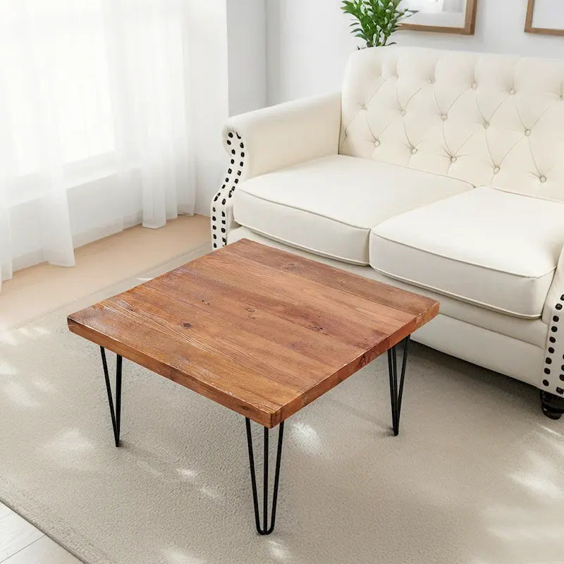 Mesa auxiliar de madera con patas de hierro