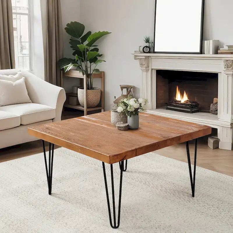 Mesa auxiliar de madera con patas de hierro