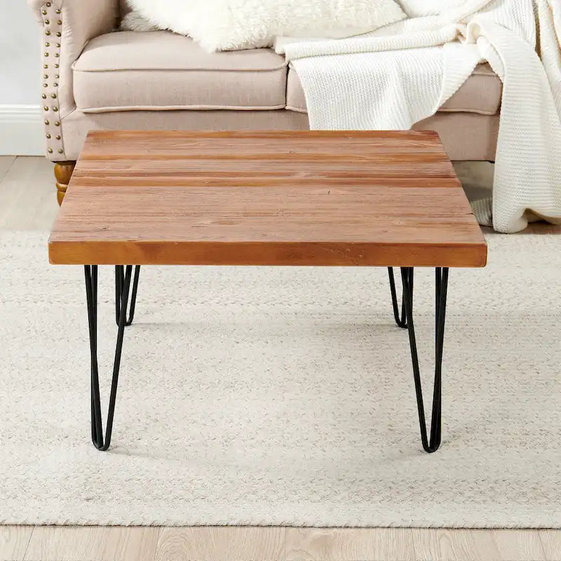 Mesa auxiliar de madera con patas de hierro