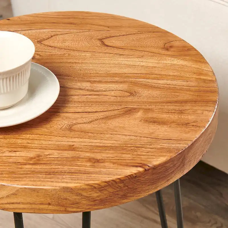 Mesa auxiliar de madera con patas de hierro