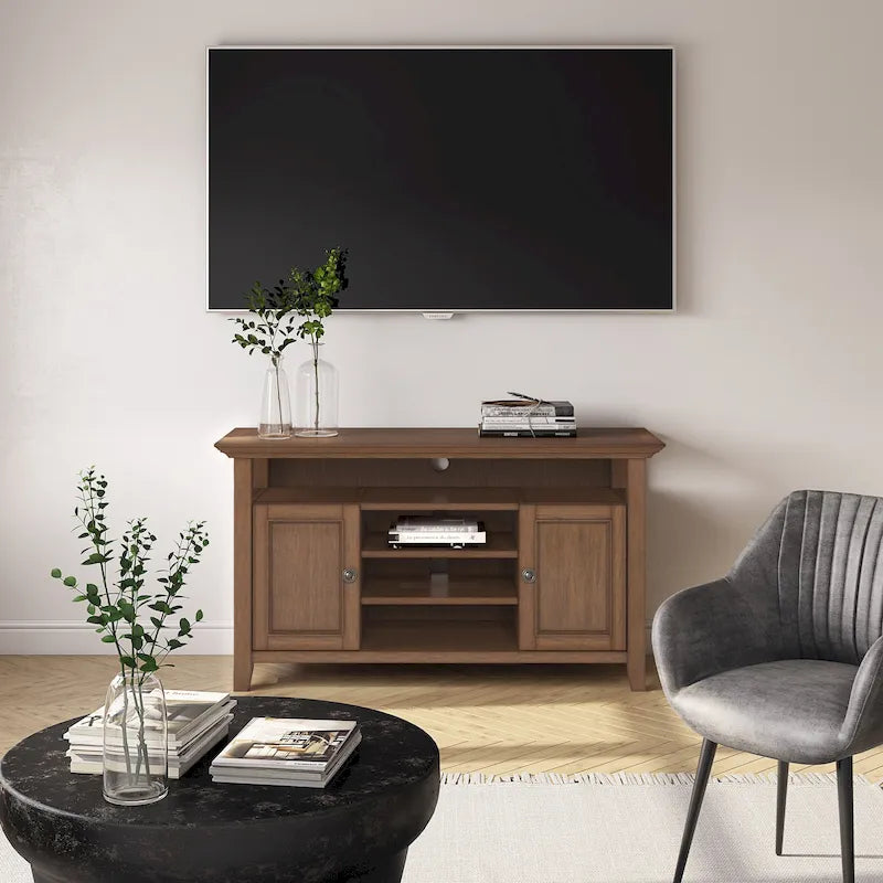 Mueble de TV transicional de madera maciza de 54 pulgadas de ancho - 54 An. x 18.9 Prof. x 31.9 Al.