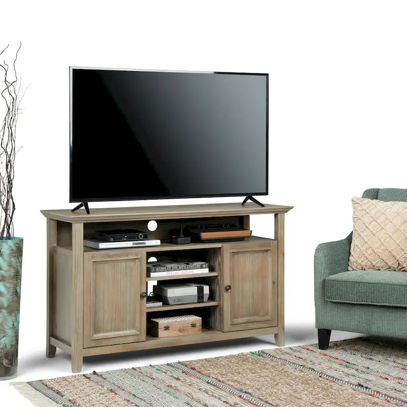 Mueble de TV transicional de madera maciza de 54 pulgadas de ancho - 54 An. x 18.9 Prof. x 31.9 Al.