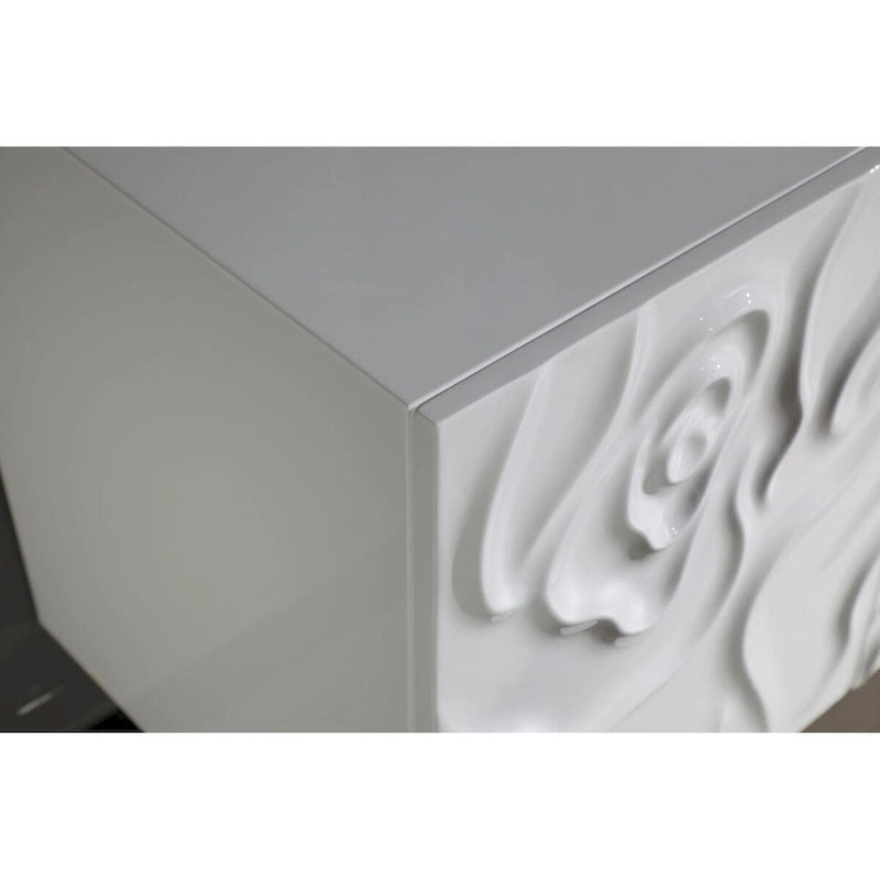 Aparador blanco de alto brillo con 4 puertas de cierre suave, detalles en forma de pétalos de rosa y patas de acero inoxidable