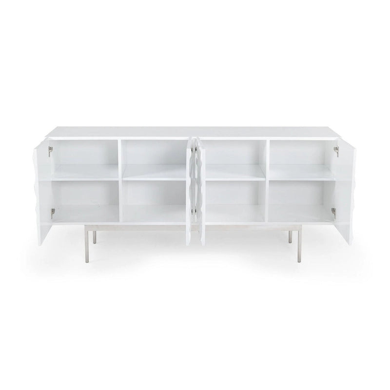Aparador blanco de alto brillo con 4 puertas de cierre suave, detalles en forma de pétalos de rosa y patas de acero inoxidable